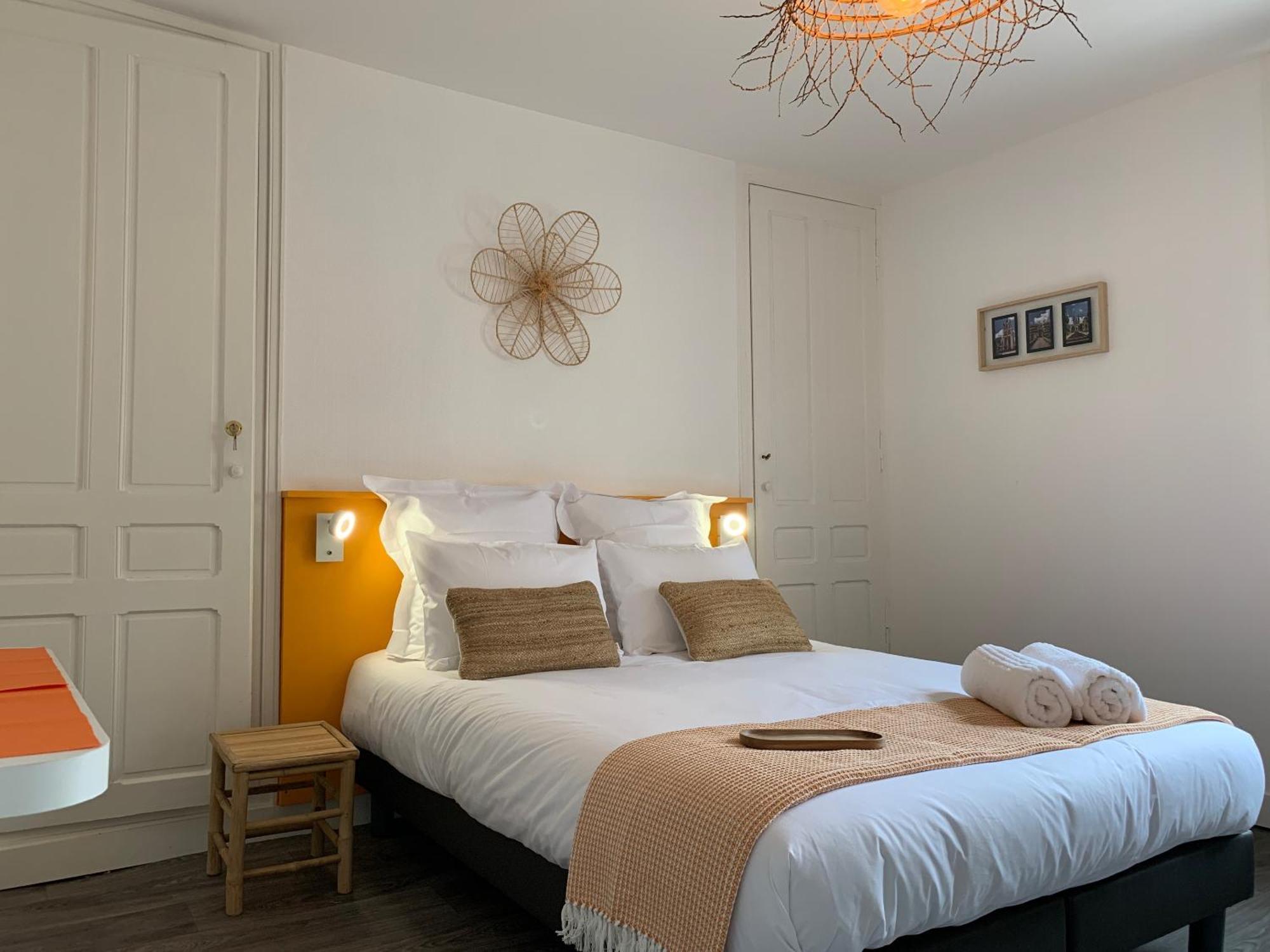 Bed and Breakfast Logis St Joseph Анже Экстерьер фото